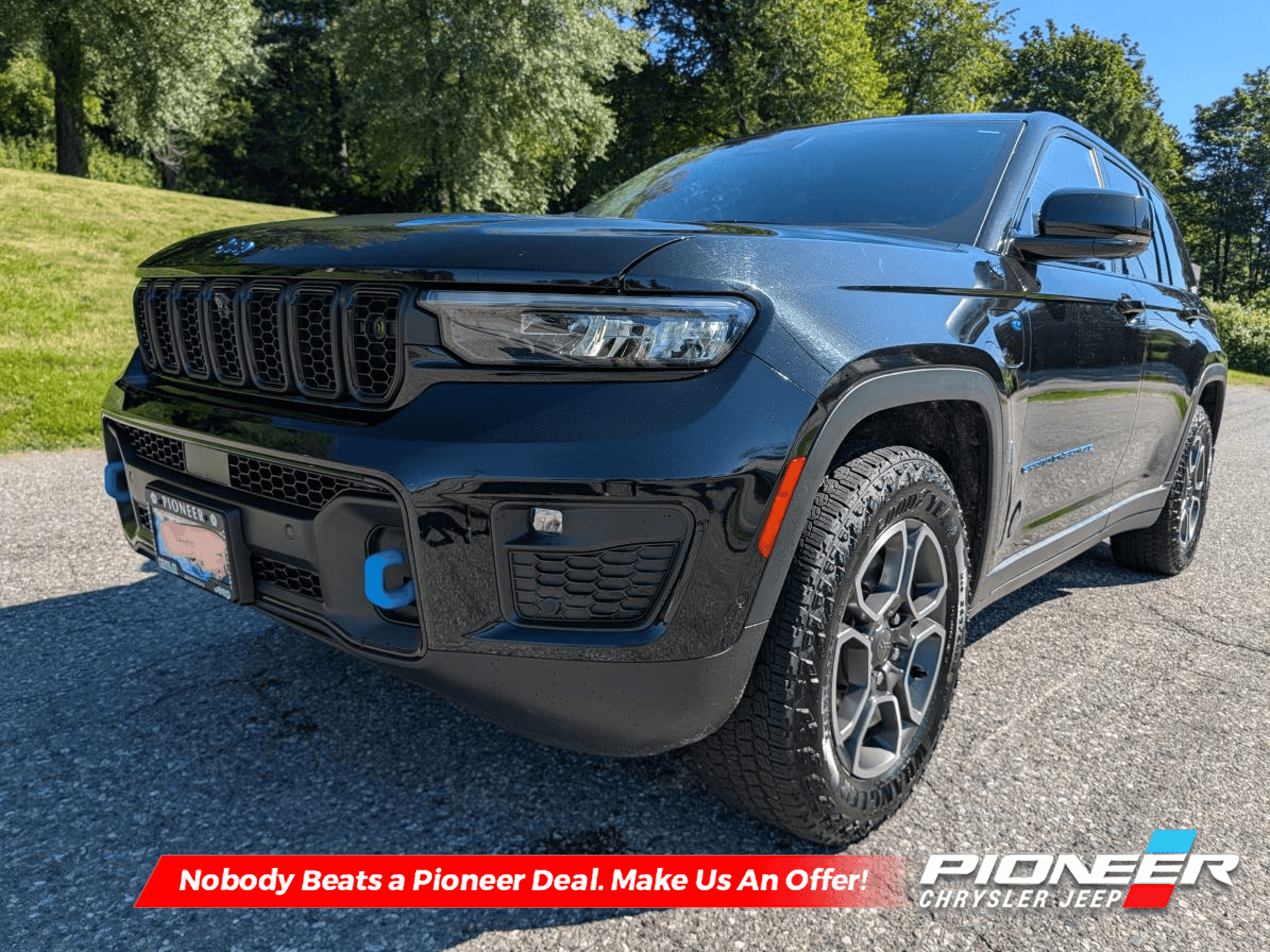 2023 Jeep Grand Cherokee 4xe Trailhawk - Hybrid — photo 1