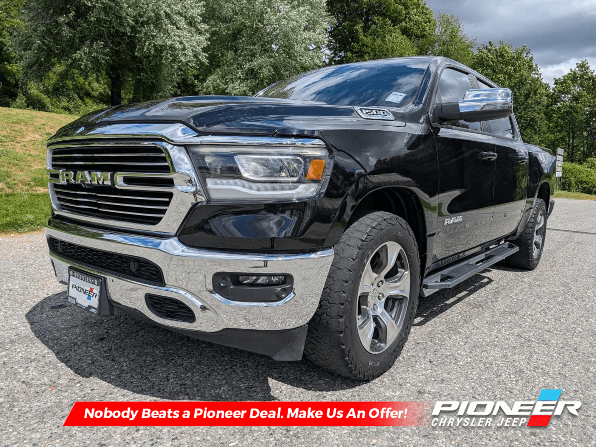 2023 Ram 1500 Laramie - Sunroof - Leather Seats — photo 1