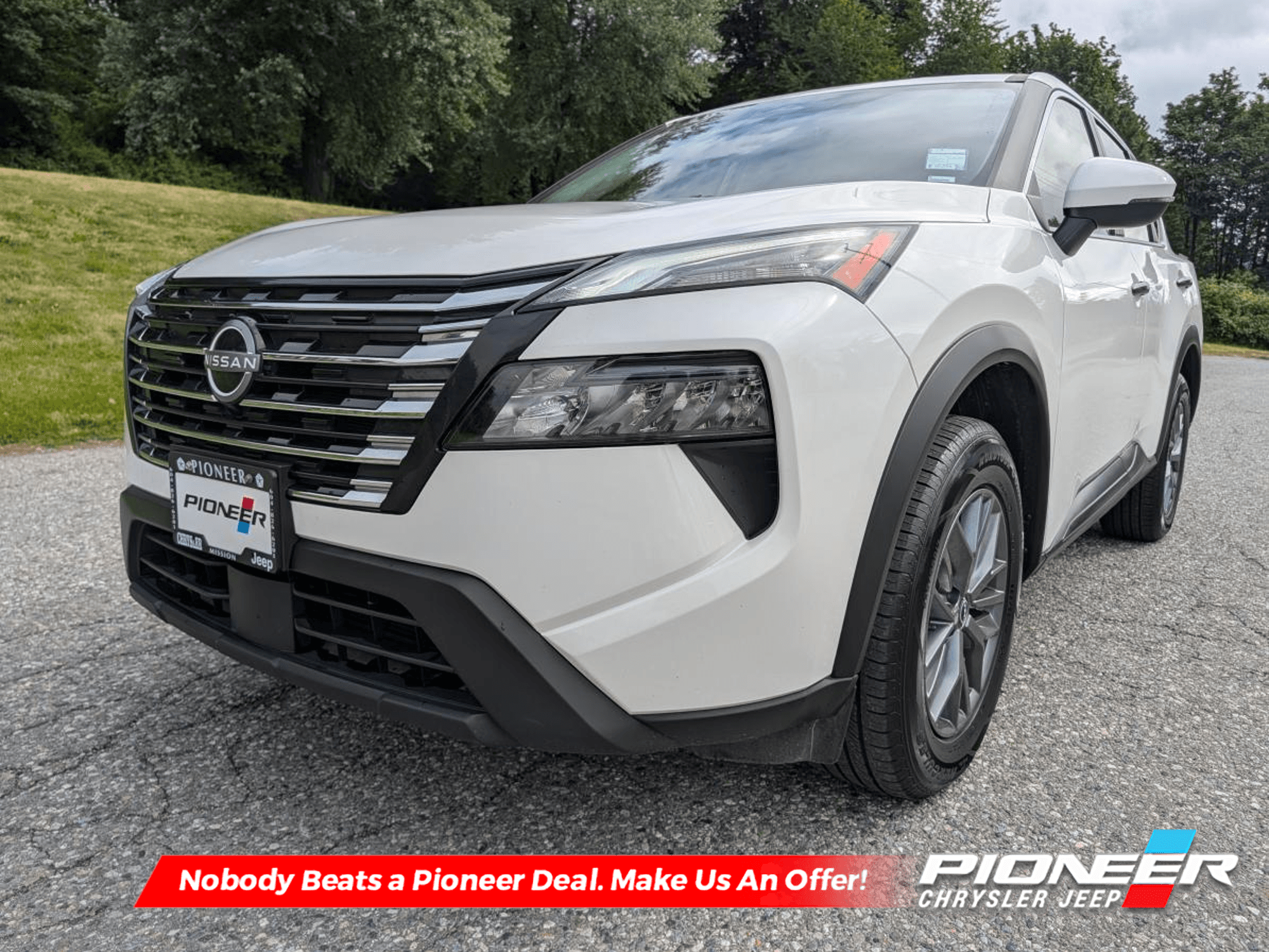 2025 Nissan Rogue S - Alloy Wheels - Heated Seats — photo 1