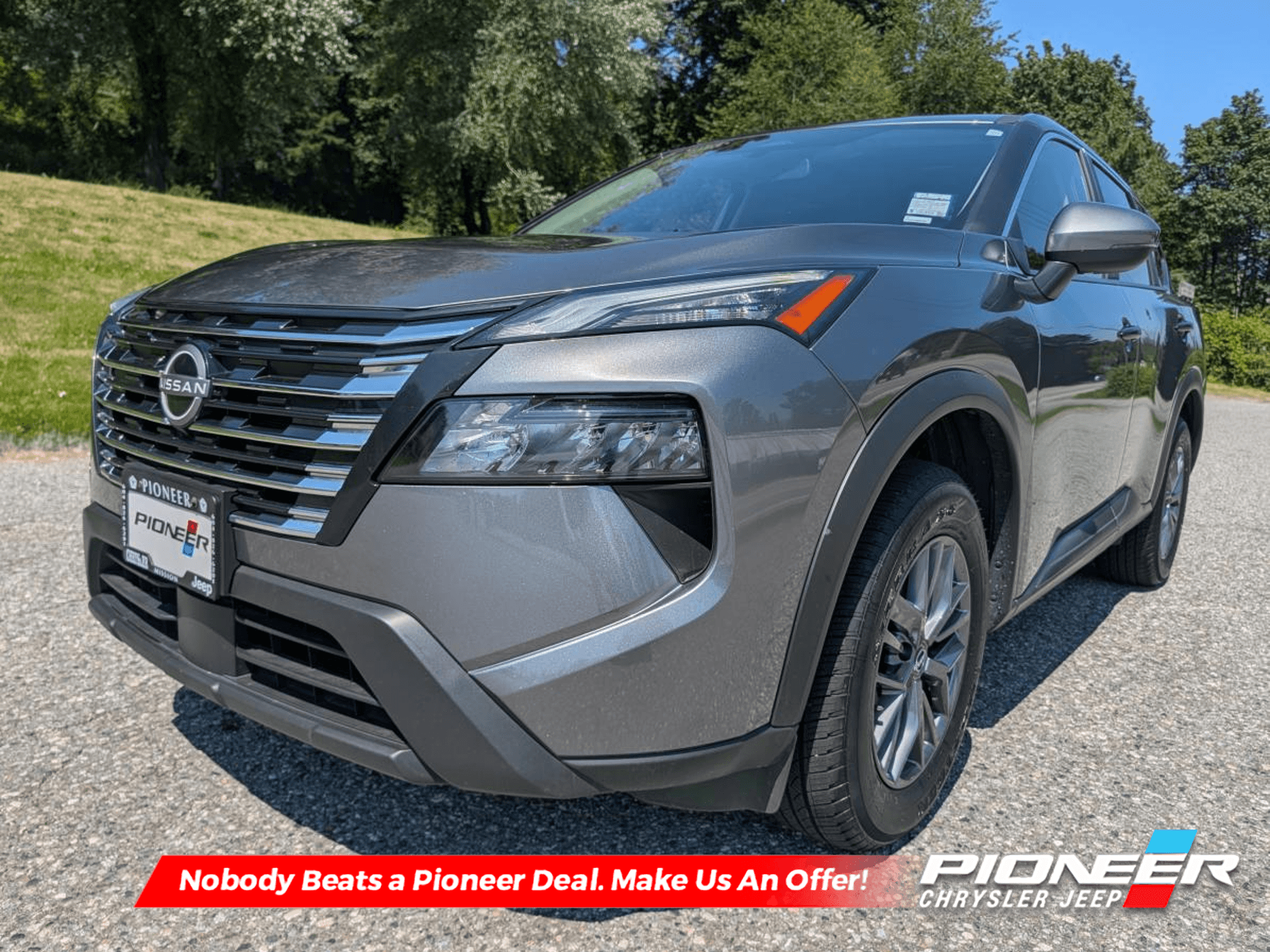 2025 Nissan Rogue S - Alloy Wheels - Heated Seats — photo 1