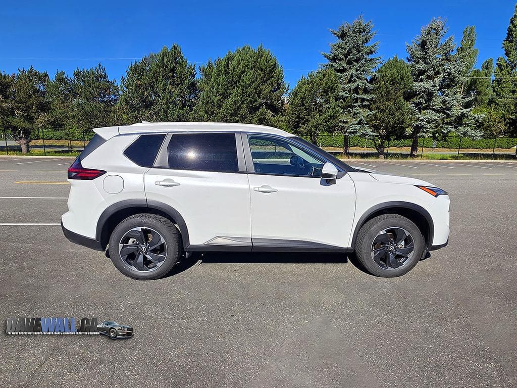 2025 Nissan Rogue SV Moonroof - Moonroof - Power Liftgate — photo 1