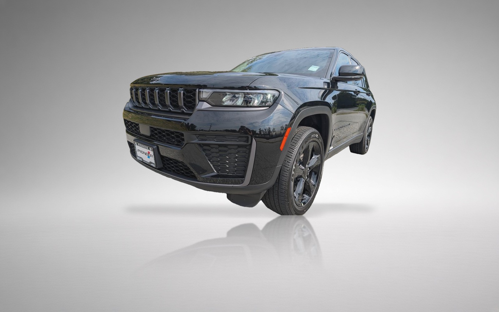 2026 Jeep Grand Cherokee Altitude