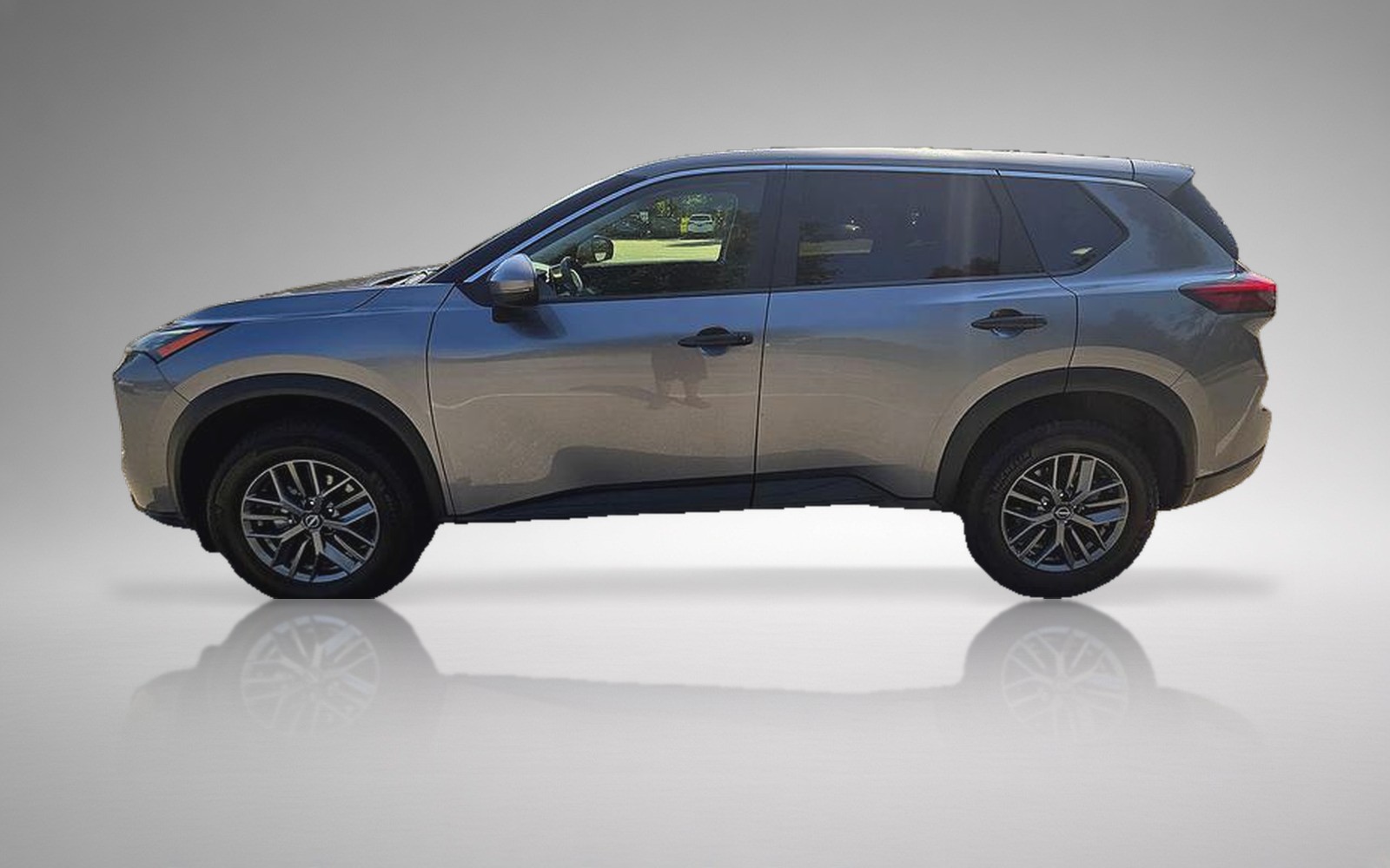 2025 Nissan Rogue S — photo 1