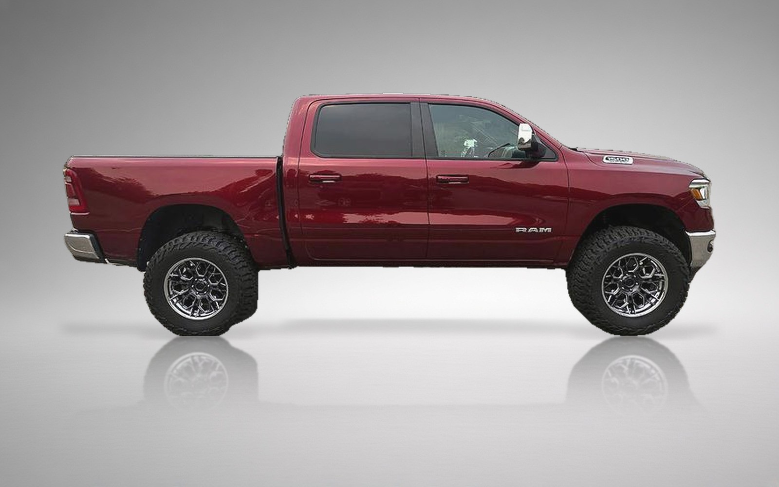 2023 RAM 1500 Laramie — photo 1
