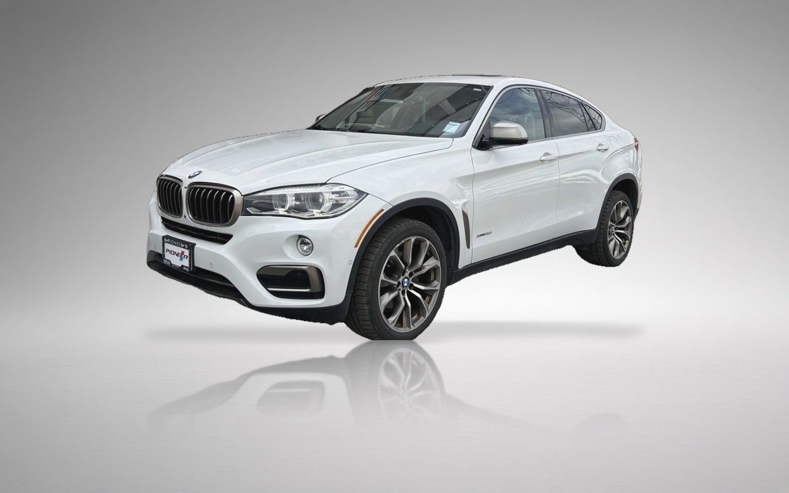 2018 BMW X6 Xdrive35i — photo 1