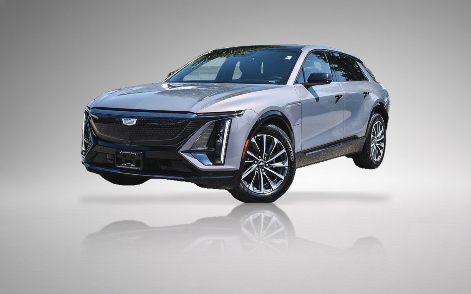 2024 Cadillac LYRIQ Sport — photo 1