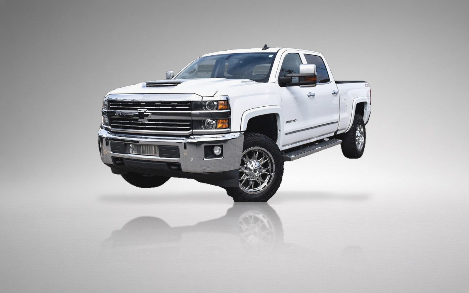 2018 Chevrolet Silverado 2500 LTZ — photo 1