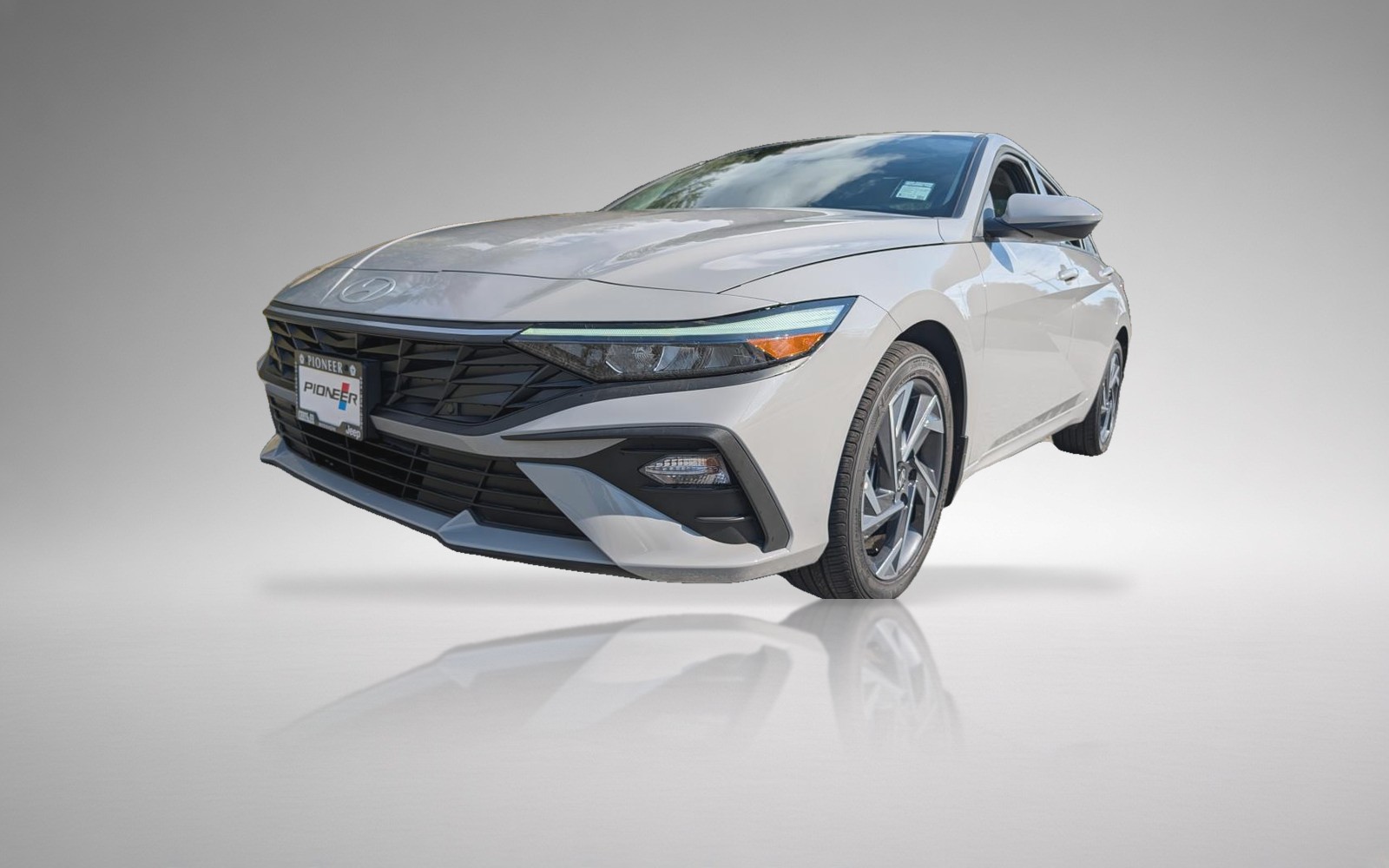 2026 Hyundai Elantra Preferred Tech Pkg — photo 1