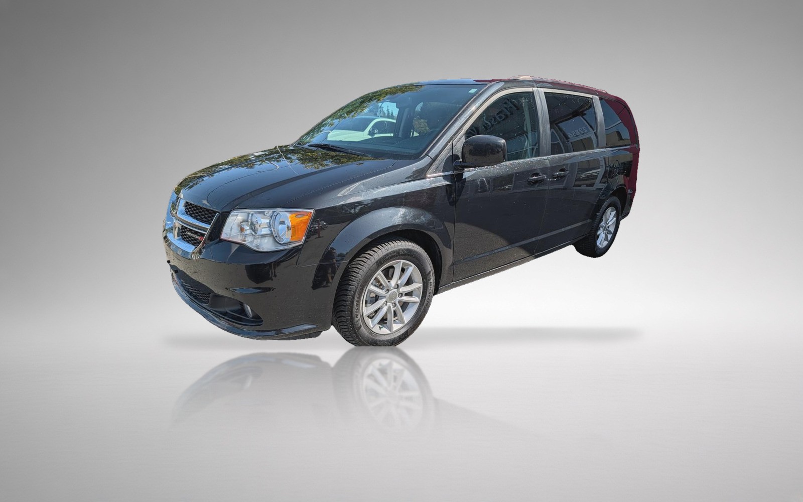 2019 Dodge Grand Caravan SXT Premium Plus 2WD — photo 1